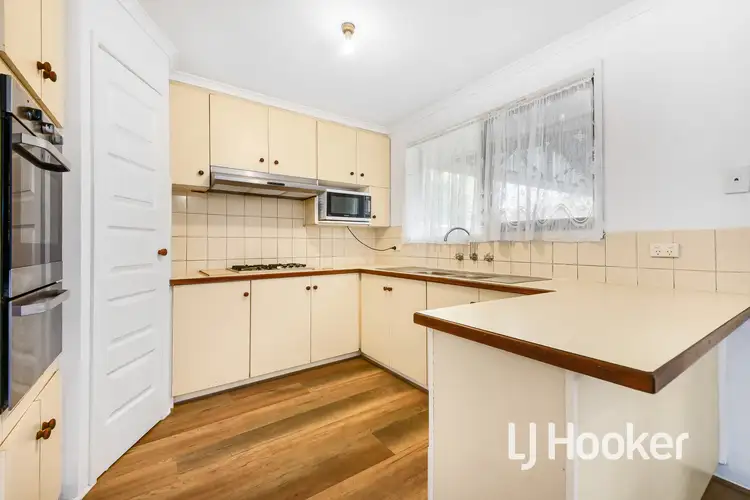 Fifth view of Homely house listing, 27 Warana Drive, Hampton Park VIC 3976