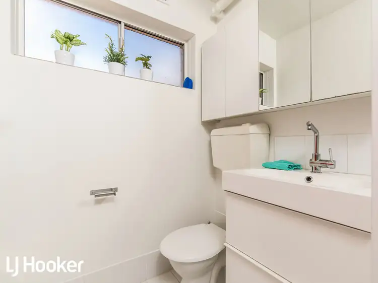 Fifth view of Homely apartment listing, 3/1045 Albany Highway, St James WA 6102