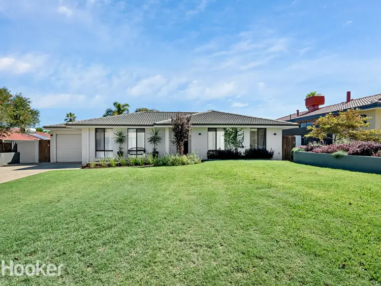 Second view of Homely house listing, 6 Rhagodia Court, Heathridge WA 6027