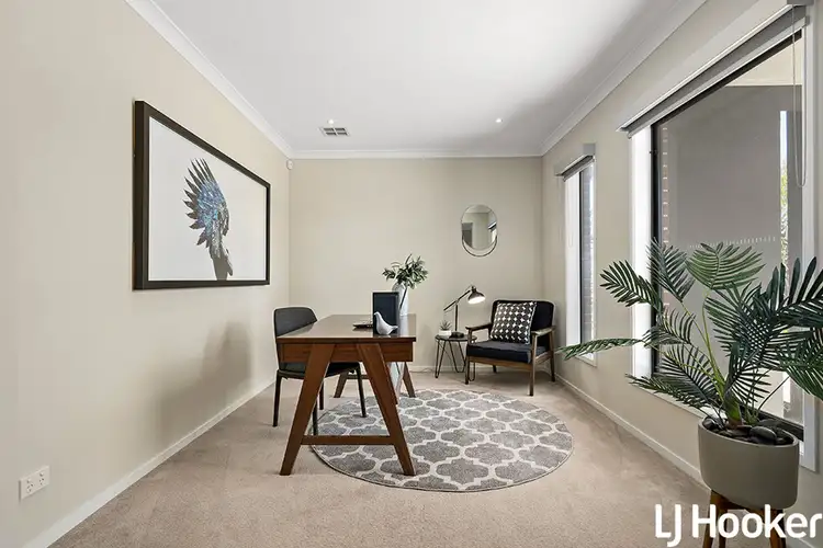 Second view of Homely house listing, 19 Treska Link, Lalor VIC 3075