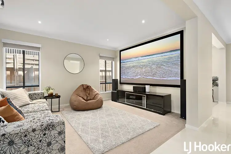 Sixth view of Homely house listing, 19 Treska Link, Lalor VIC 3075
