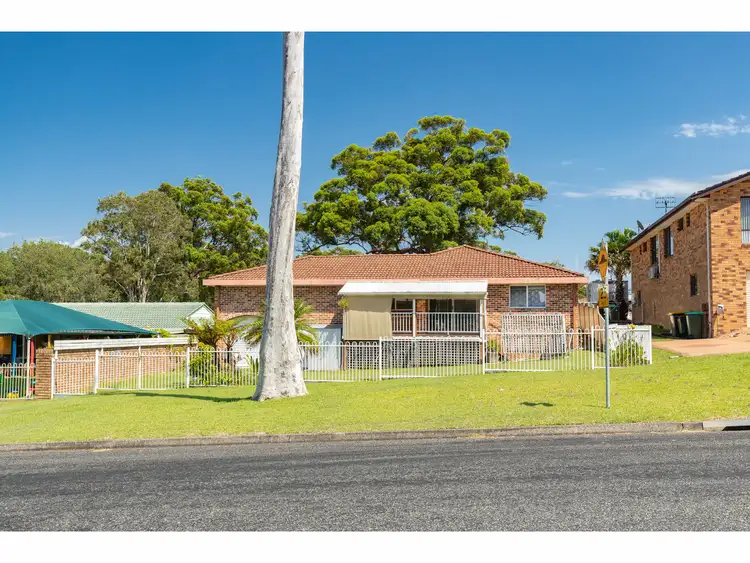 Fifth view of Homely house listing, 7 Karlowan Place, Forster NSW 2428