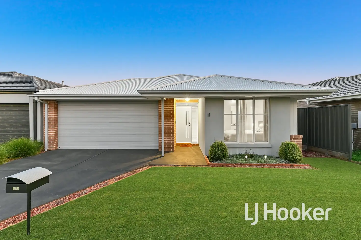 Main view of Homely house listing, 11 Zermatt Loop, Pakenham VIC 3810