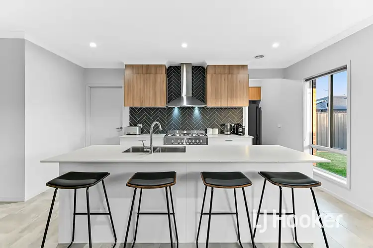 Second view of Homely house listing, 11 Zermatt Loop, Pakenham VIC 3810