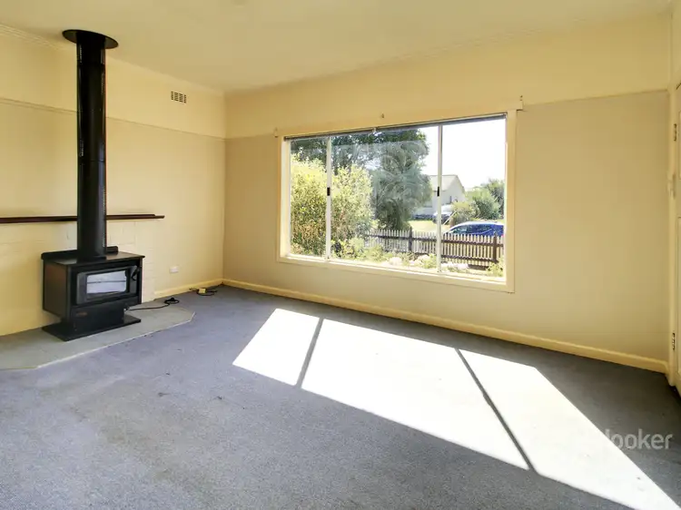 Second view of Homely house listing, 143 Dalmahoy Street, Bairnsdale VIC 3875