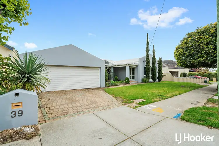 39 Modillion Avenue North, Shelley WA 6148