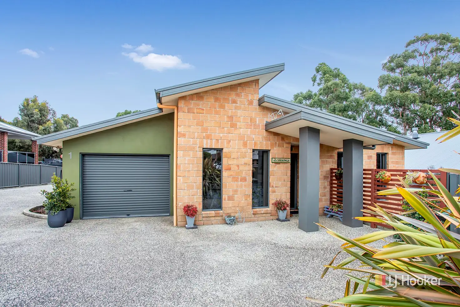 Main view of Homely villa listing, Unit 1/5 Erskine Way, Devonport TAS 7310