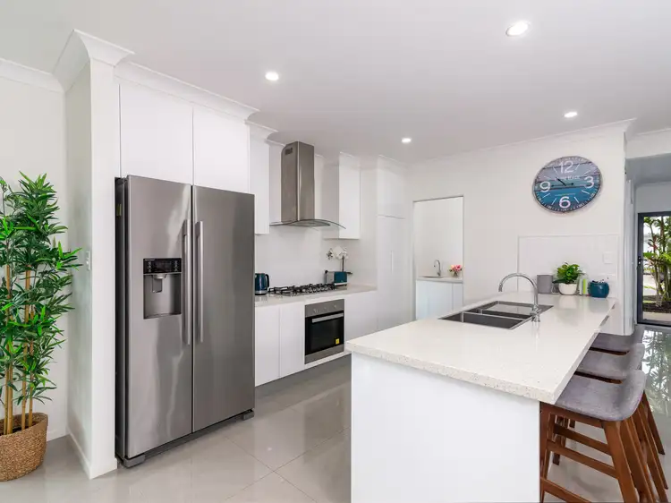 Sixth view of Homely house listing, 4 Barratta Circle, Trinity Park QLD 4879