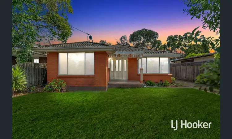 38 Manson Drive, Melton South VIC 3338