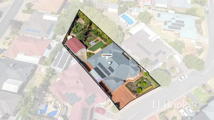 11 Quantock Crescent, Craigmore SA 5114