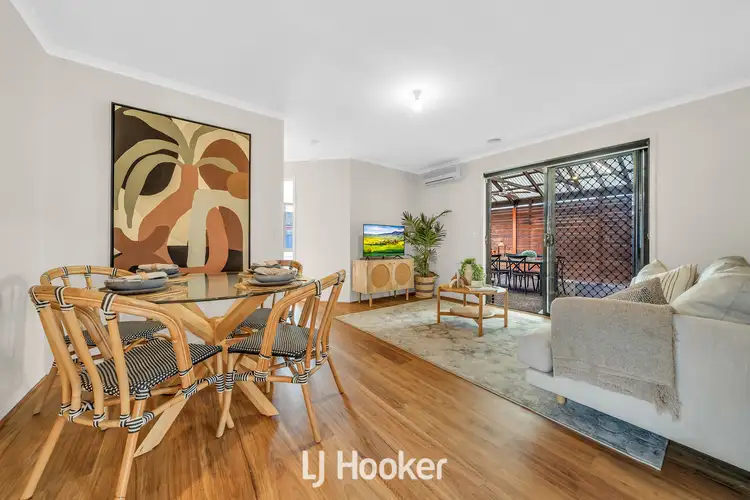 Fifth view of Homely house listing, 10 Radiata Circuit, Pakenham VIC 3810