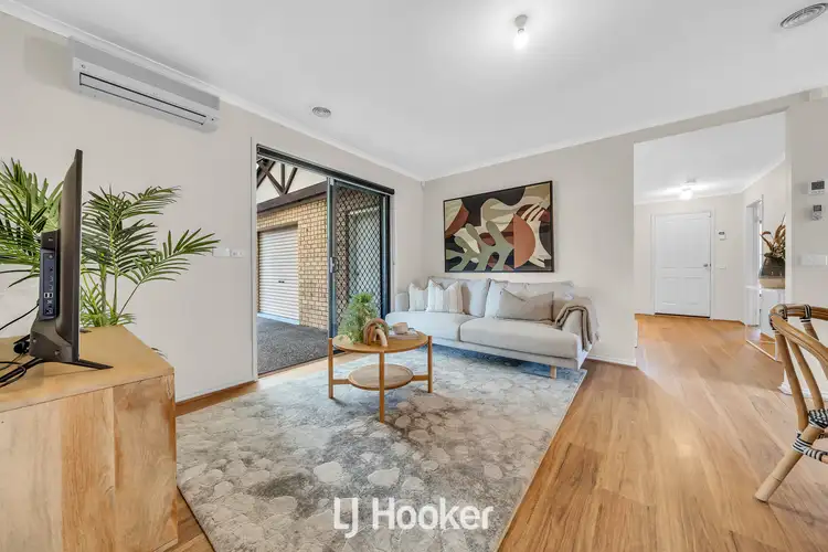 Sixth view of Homely house listing, 10 Radiata Circuit, Pakenham VIC 3810