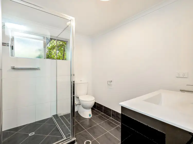Sixth view of Homely unit listing, 1/21 Creedy Street, Westcourt QLD 4870