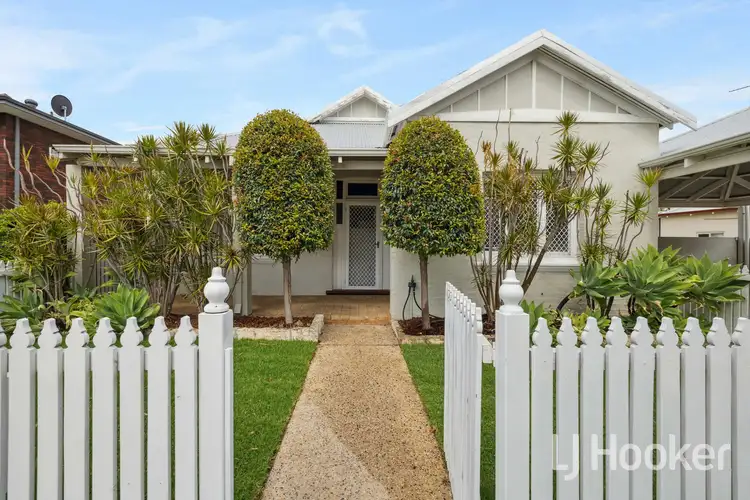 24 Tuam Street, Victoria Park WA 6100