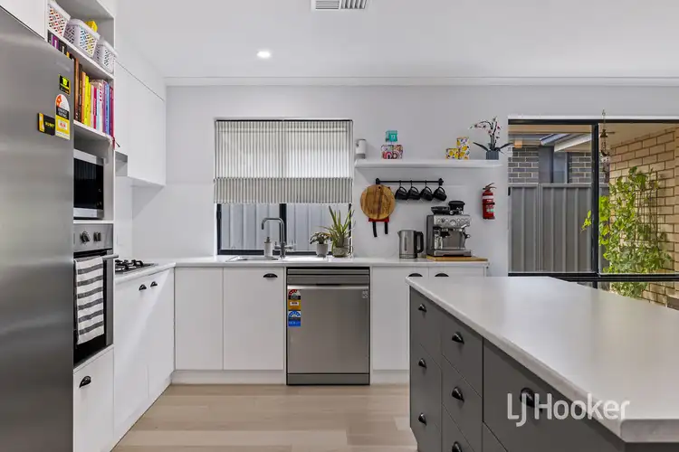 Fifth view of Homely house listing, 16 Golfview Drive, Munno Para SA 5115