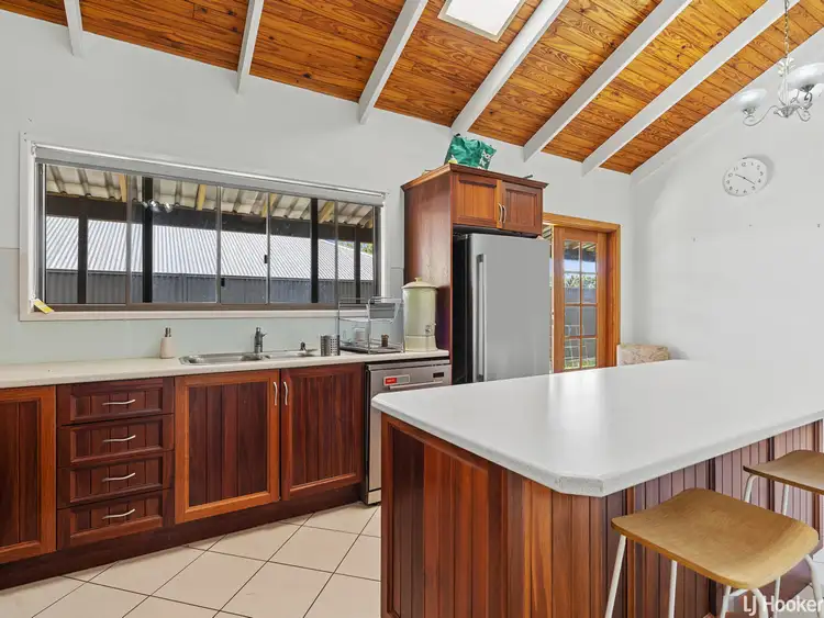 Third view of Homely house listing, 4 Kingsbury Court, Alexandra Hills QLD 4161