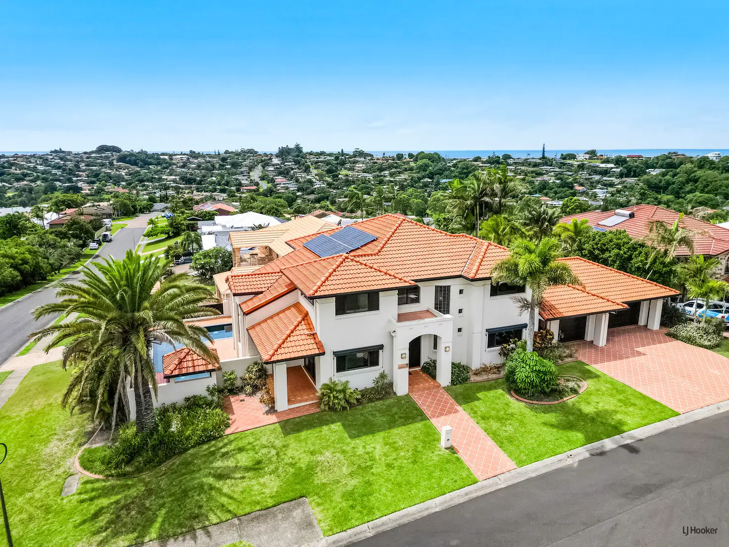 Main view of Homely house listing, 62 Lochlomond Drive, Banora Point NSW 2486