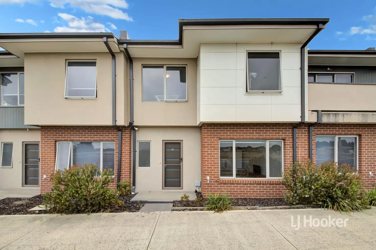 Main view of Homely townhouse listing, 10/64 Escapade Boulevard, Craigieburn VIC 3064