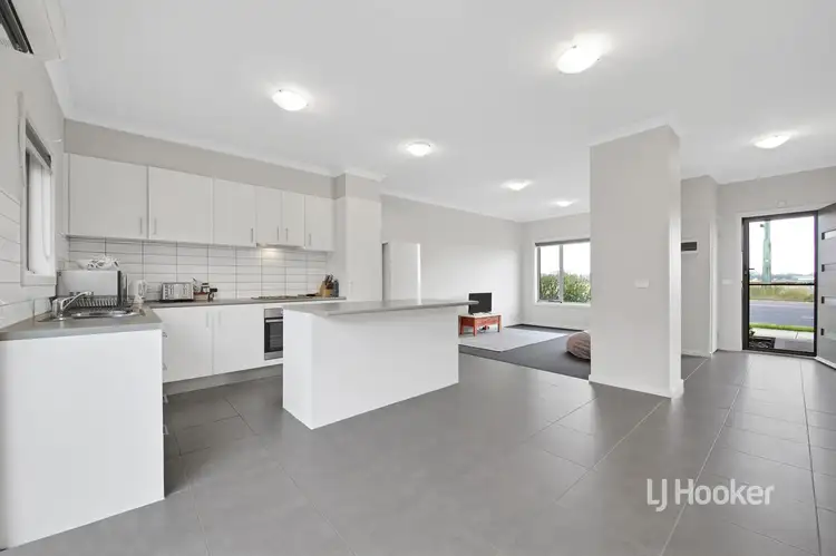Fourth view of Homely townhouse listing, 10/64 Escapade Boulevard, Craigieburn VIC 3064