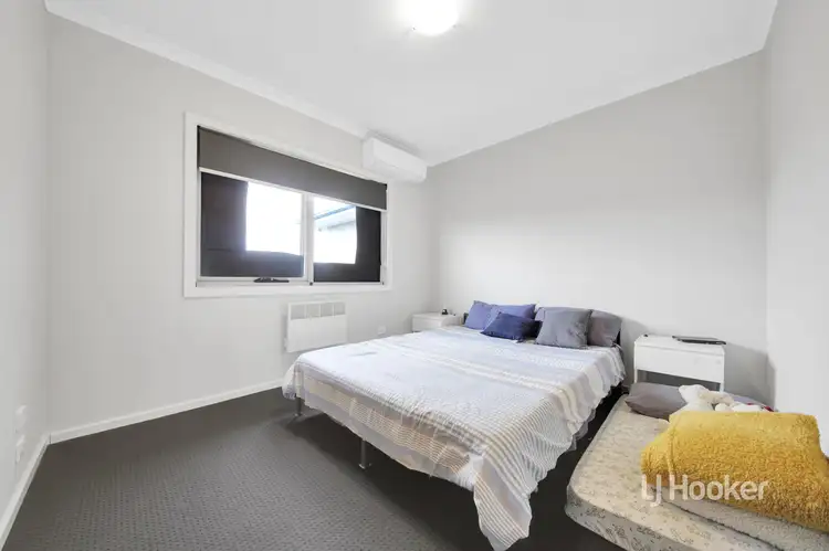 Fifth view of Homely townhouse listing, 10/64 Escapade Boulevard, Craigieburn VIC 3064