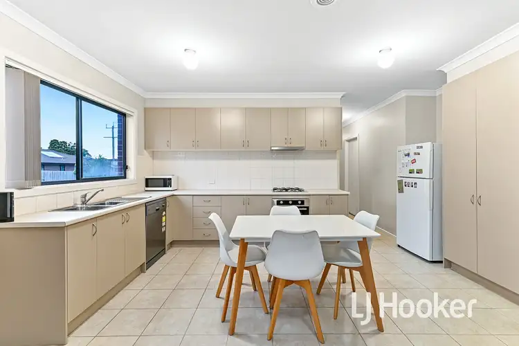 Fifth view of Homely unit listing, 17/137 Ahern Road, Pakenham VIC 3810