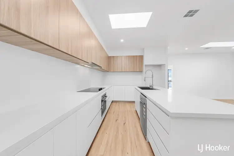 8 Kissel Close, Strathnairn ACT 2615