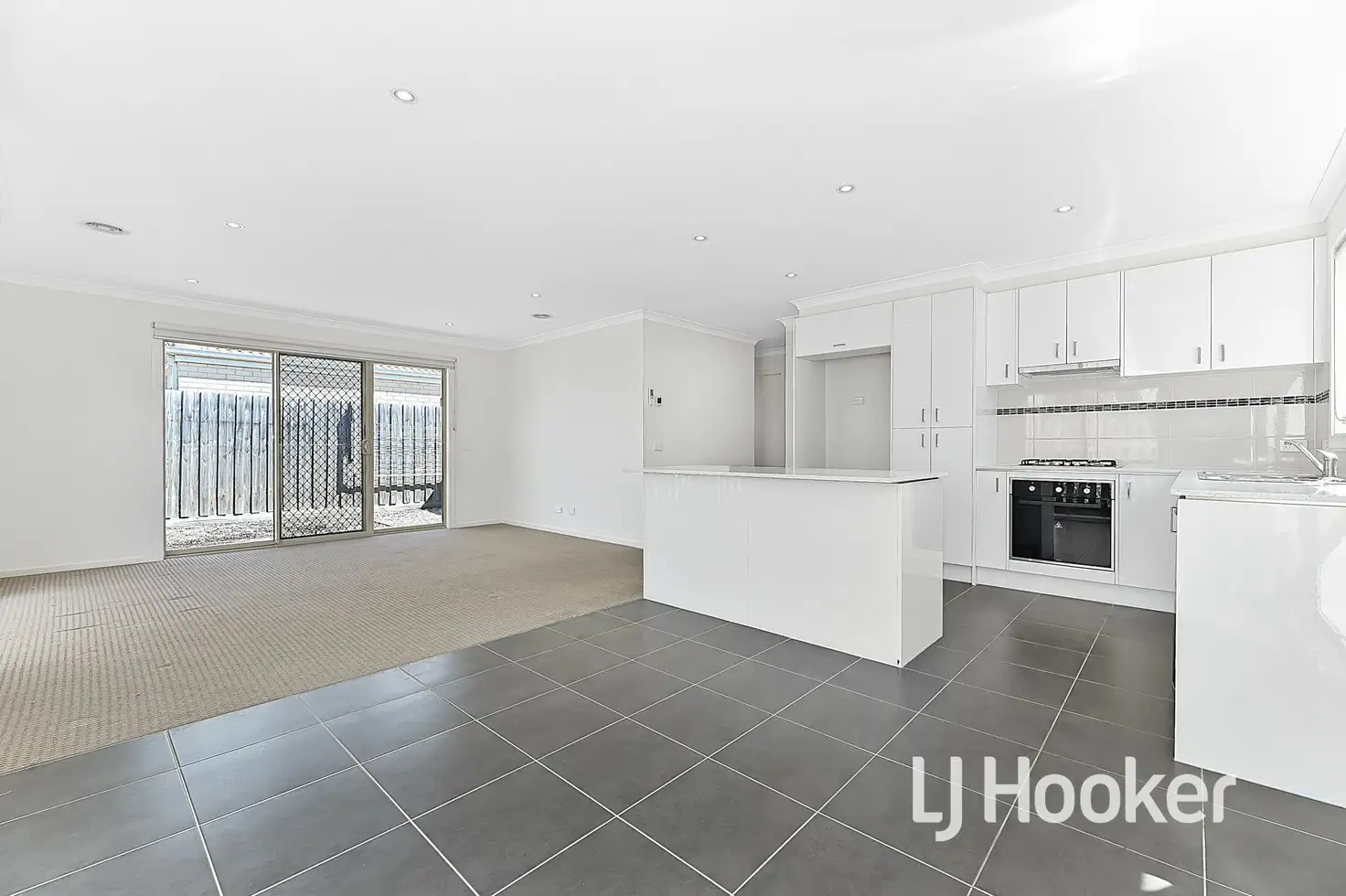 Main view of Homely unit listing, 11 Premier Lane, Garfield VIC 3814