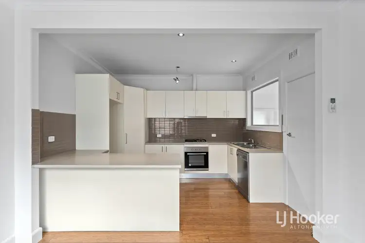Fourth view of Homely unit listing, 4 Corrigan Avenue, Brooklyn VIC 3012