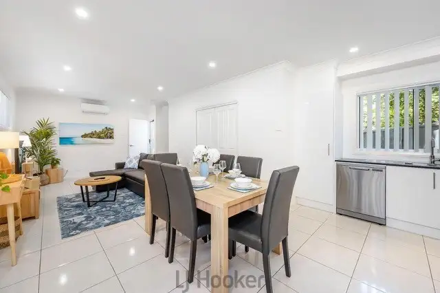 Main view of Homely townhouse listing, 5/212 Warners Bay Road, Mount Hutton NSW 2290