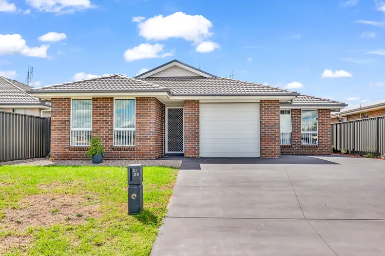 1&2/28 Glen Ayr Avenue, Cliftleigh NSW 2321