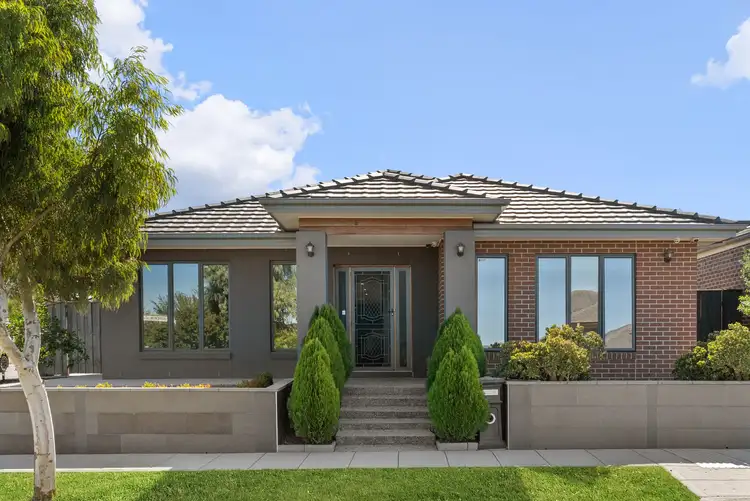 19 Overnewton Way, Wollert VIC 3750