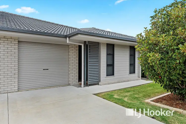 Main view of Homely unit listing, 2/7 Richmond Terrace, Plainland QLD 4341