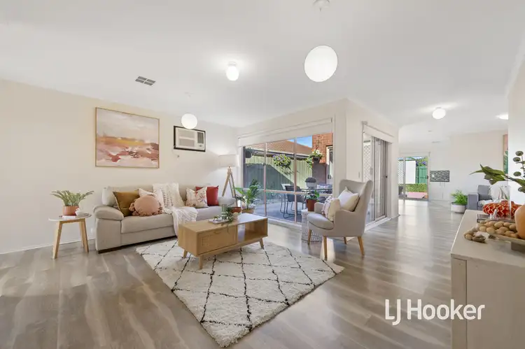Sixth view of Homely house listing, 11 Farrant Court, Altona Meadows VIC 3028
