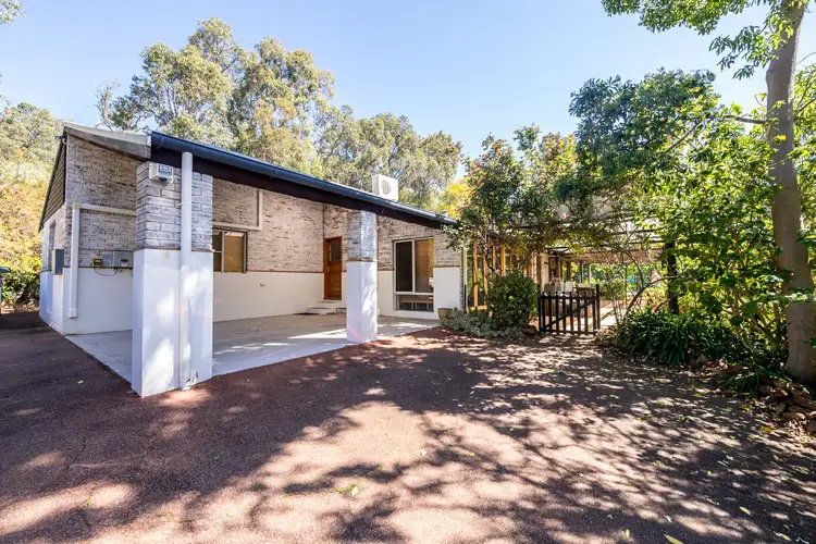 66 Walnut Road, Bickley WA 6076