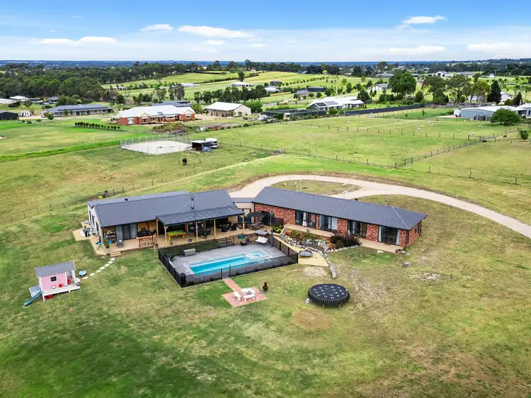 91 Kingsley Drive, Wy Yung VIC 3875