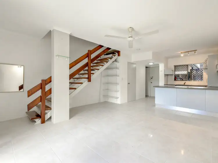 3/14 Girralong Street