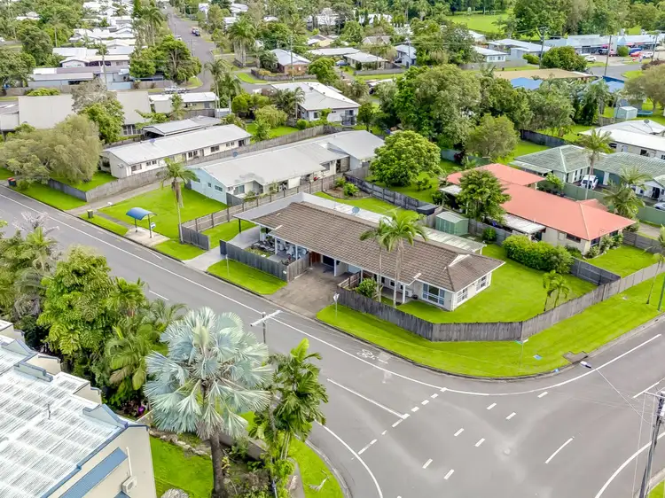 1/1 Redwood Street, Whitfield QLD 4870