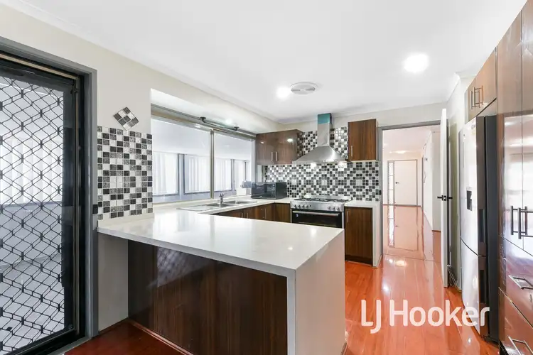 Fifth view of Homely house listing, 1 Reeves Court, Hampton Park VIC 3976