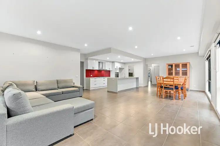 Fourth view of Homely house listing, 4 Scordia Place, Pakenham VIC 3810