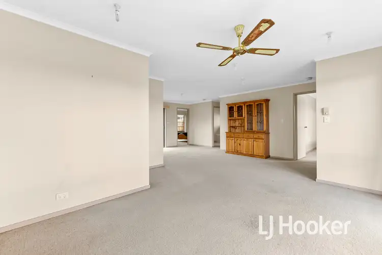 Sixth view of Homely house listing, 1 Pinnacle Way, Hampton Park VIC 3976