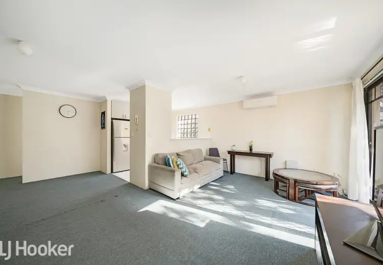 Sixth view of Homely villa listing, 8/6-8 Warwick Street, St James WA 6102