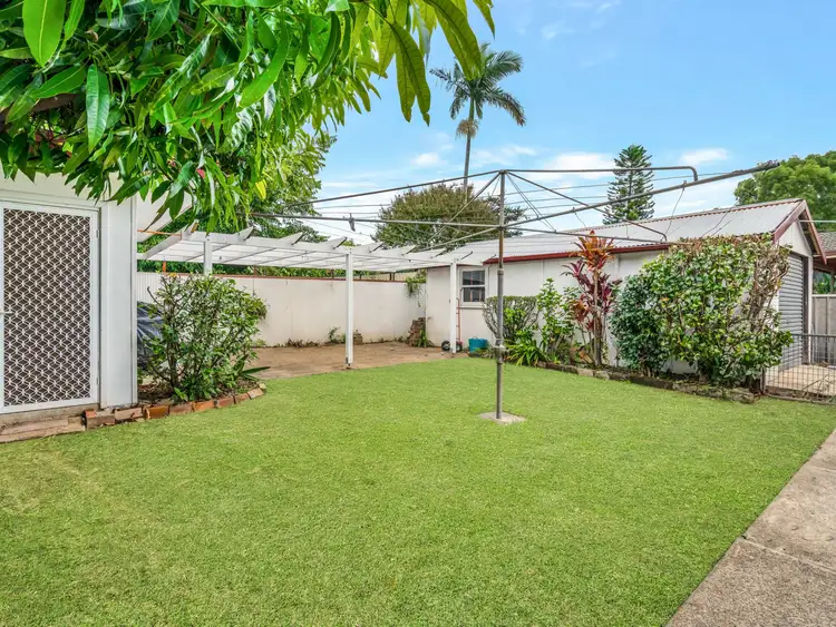 Seventh view of Homely house listing, 6 Cooper Crescent, Smithfield NSW 2164