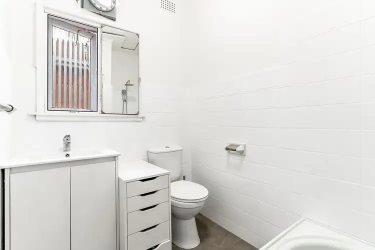 Sixth view of Homely unit listing, 8/13 Hercules Road, Brighton-Le-Sands NSW 2216
