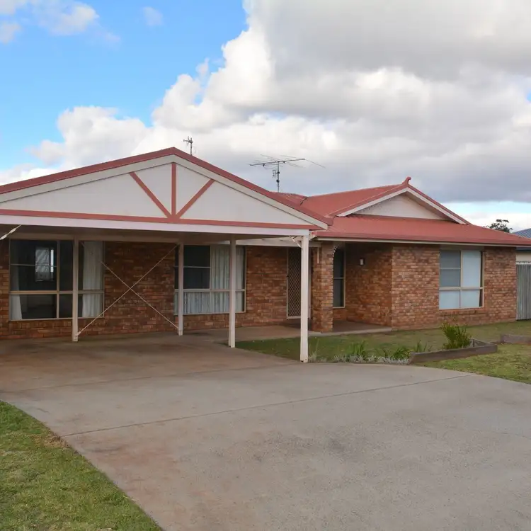 16 Fern Drive, Kearneys Spring QLD 4350