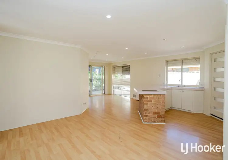 Fifth view of Homely house listing, 10 Winterbourne Glade, Maddington WA 6109