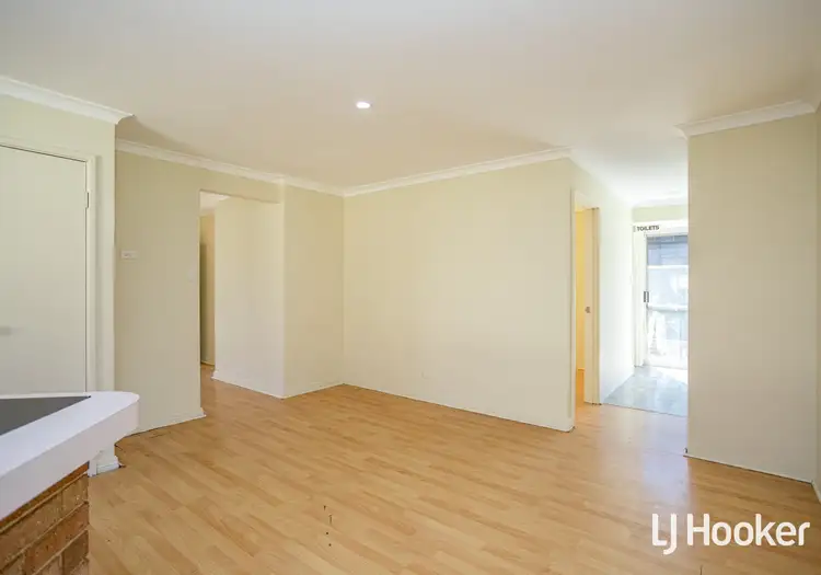 Seventh view of Homely house listing, 10 Winterbourne Glade, Maddington WA 6109
