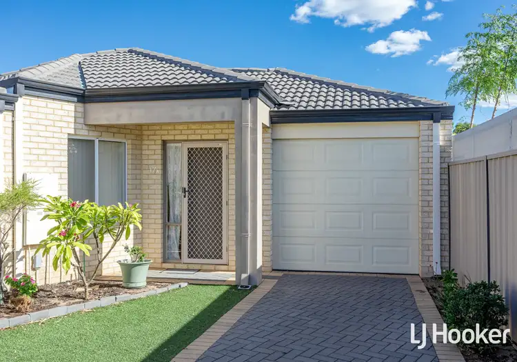 17A Panozza Circle, Maddington WA 6109