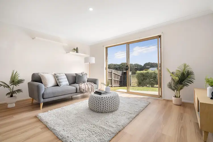 Main view of Homely unit listing, 8/95 Eccles Circuit, Macgregor ACT 2615