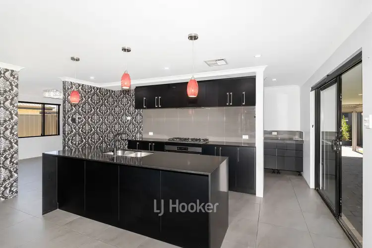 12 Hawkesbury Way, Australind WA 6233