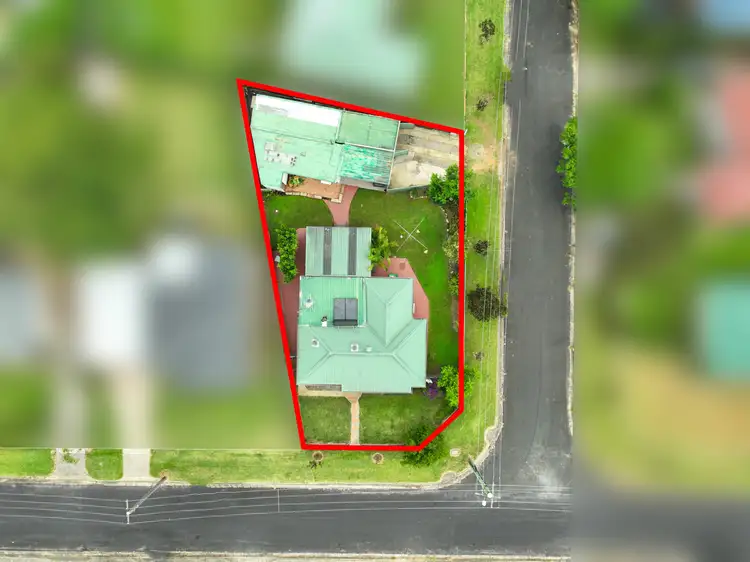17 Ritchie Street, Bomaderry NSW 2541
